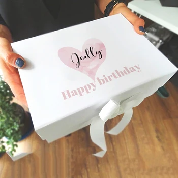 Personization pavadinimas gimtadienio dovanų dėžutėje staigmena draugams Dovanų kartonines dėžes peteliškę elegantiškas balto popieriaus pakuotės dėžutė