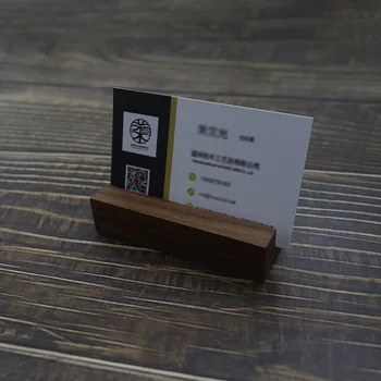 Medžio masyvo kūrybos vizitinė kortelė langelį darbalaukyje asmeninį mediniai verslo kortelės turėtojas stalo kortelės turėtojas