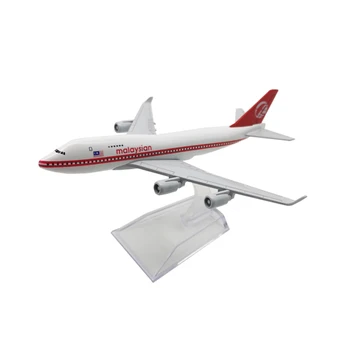 16CM Diecast 1:400 Masto Malaizija RAUDONŲJŲ Linijų Lėktuvas Modelis Žaislai Lėktuvo 747 B747 Modelis su Netauriųjų Lydinių Orlaivių Plokštumos Žaislų Modeliai